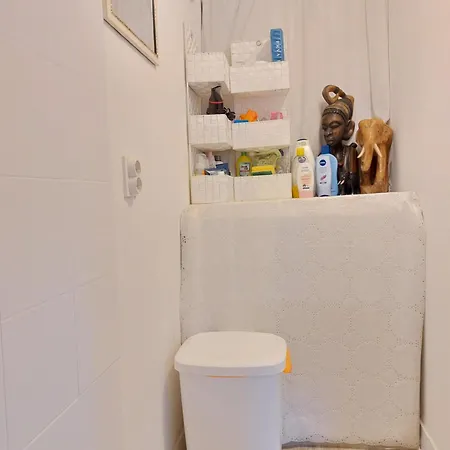 Rm Antonio On Dumanica St - En-suite Rm 5 Min To The Old Town Of Guest house *
