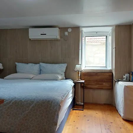 Rm Antonio On Dumanica St - En-suite Rm 5 Min To The Old Town Of Guest house Split