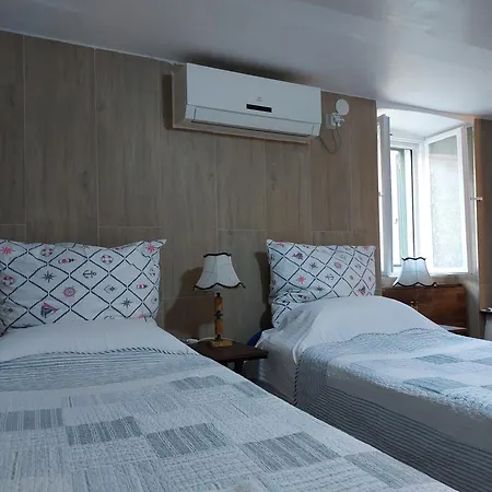 Rm Antonio On Dumanica St - En-suite Rm 5 Min To The Old Town Of Split